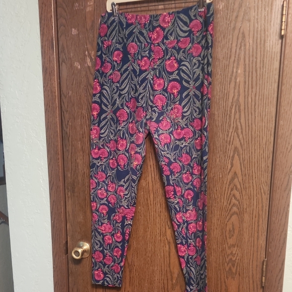 Luluroe ,Tall And Curvey,Floral Patterned Leggings - Picture 1 of 3